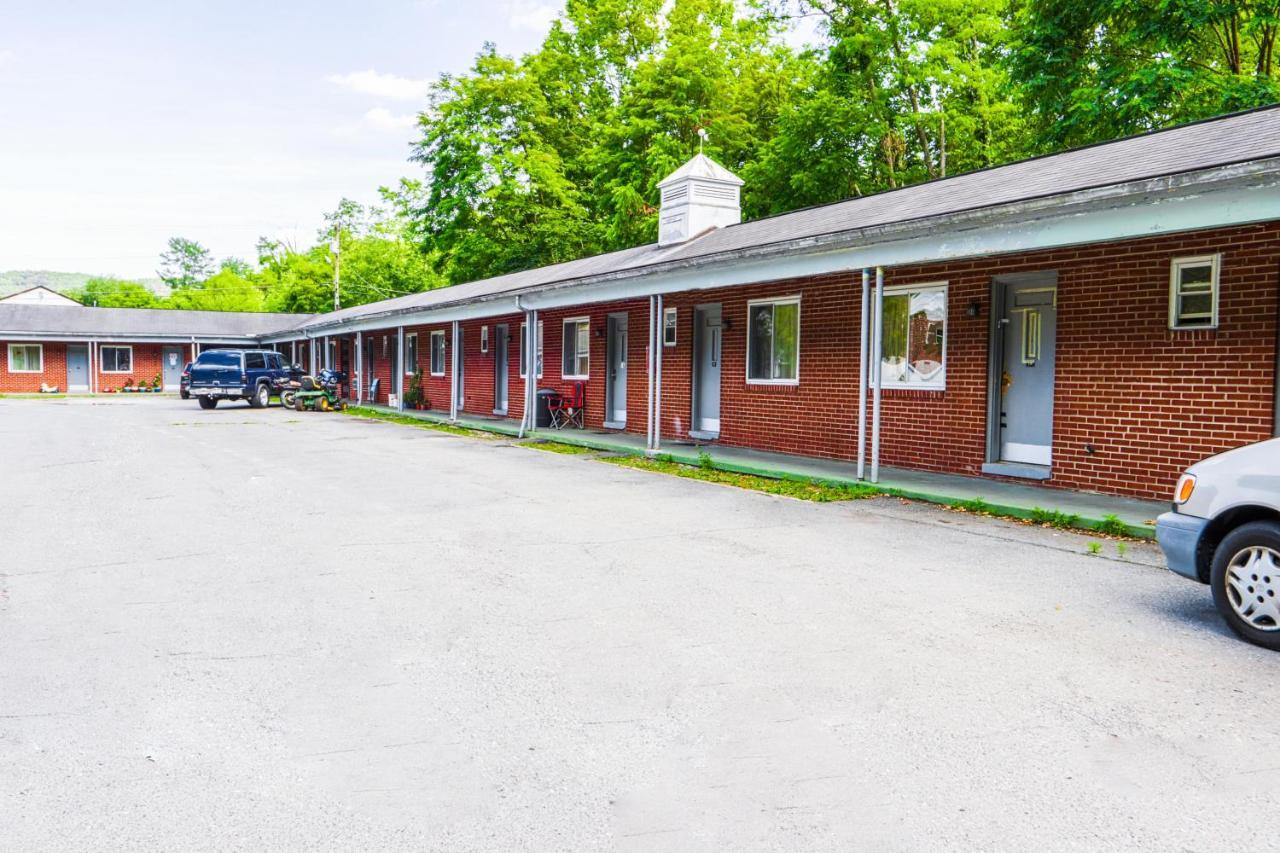 Patriot Inn Motel Beaver Wv, By Oyo Eksteriør bilde